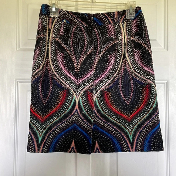 Etcetera corduroy sz 4 skirt. Colorful design black back zip & split - Picture 4 of 9